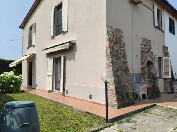 casa indipendente in vendita a Serravalle Pistoiese in zona Casalguidi