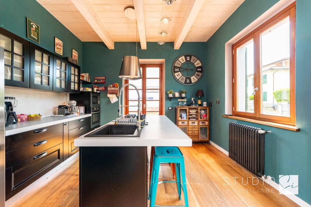 casa indipendente in vendita a Serravalle Pistoiese in zona Casalguidi