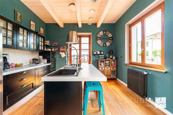 casa indipendente in vendita a Serravalle Pistoiese in zona Casalguidi