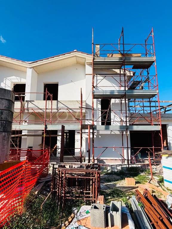 casa indipendente in vendita a Serravalle Pistoiese