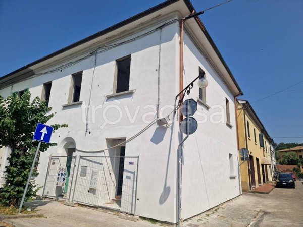 appartamento in vendita a Serravalle Pistoiese in zona Casalguidi