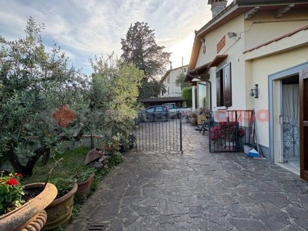 casa indipendente in vendita a Serravalle Pistoiese in zona Cantagrillo