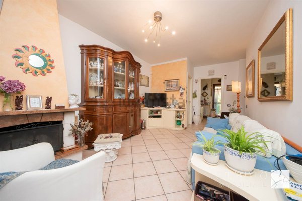 casa indipendente in vendita a Serravalle Pistoiese in zona Casalguidi