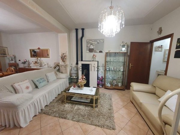 casa indipendente in vendita a Serravalle Pistoiese in zona Cantagrillo