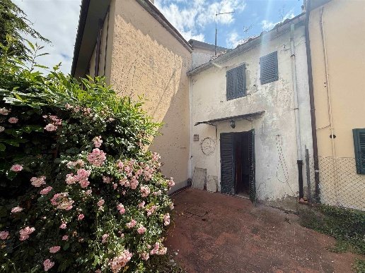 casa indipendente in vendita a Serravalle Pistoiese