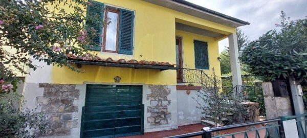 casa indipendente in vendita a Serravalle Pistoiese in zona Ponte di Serravalle