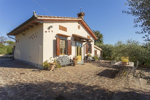 casa indipendente in vendita a Serravalle Pistoiese in zona Cantagrillo