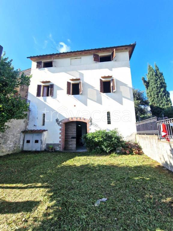 casa indipendente in vendita a Serravalle Pistoiese in zona Masotti