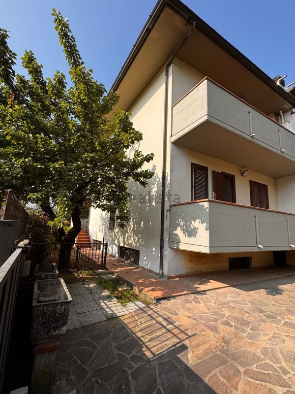 casa indipendente in vendita a Serravalle Pistoiese