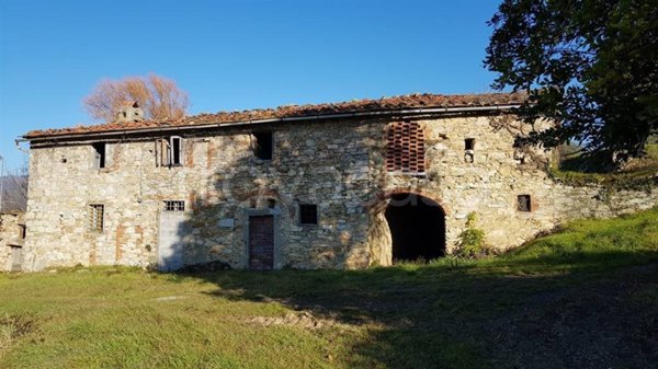casa indipendente in vendita a Serravalle Pistoiese in zona Ponte di Serravalle