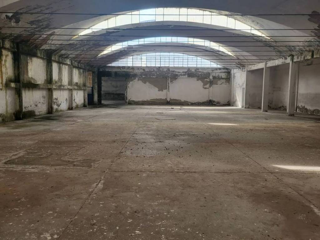 capannone in vendita a Serravalle Pistoiese in zona Casalguidi