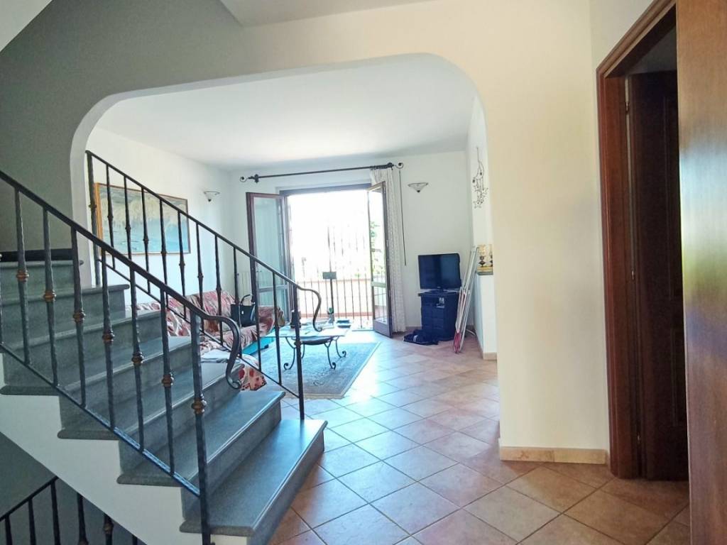 casa indipendente in vendita a Serravalle Pistoiese in zona Casalguidi