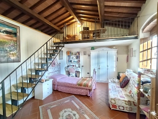 casa indipendente in vendita a Serravalle Pistoiese in zona Castellina