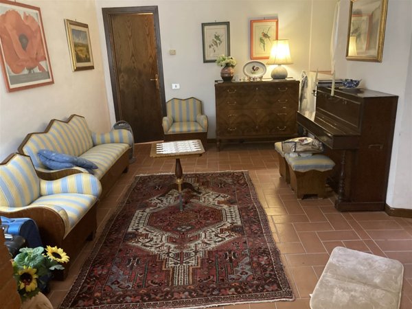 casa indipendente in vendita a Serravalle Pistoiese in zona Ponte di Serravalle