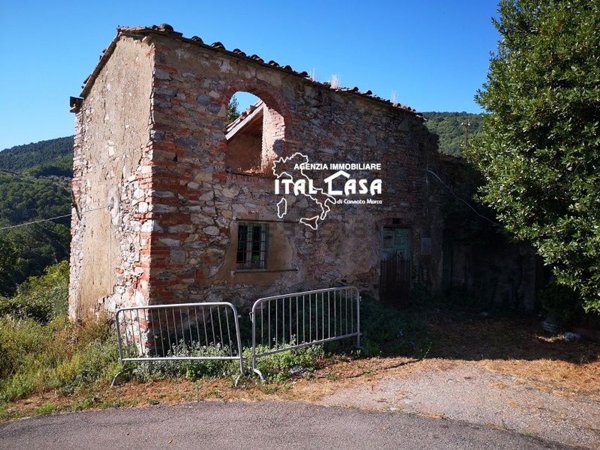 quadrivano in vendita a Serravalle Pistoiese in zona Masotti