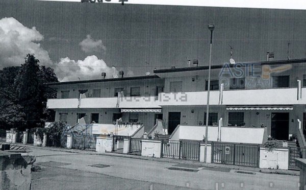 casa indipendente in vendita a Serravalle Pistoiese in zona Ponte di Serravalle