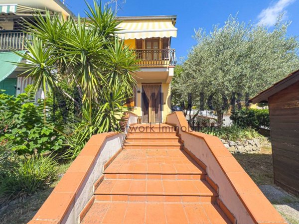 casa indipendente in vendita a Serravalle Pistoiese in zona Ponte di Serravalle