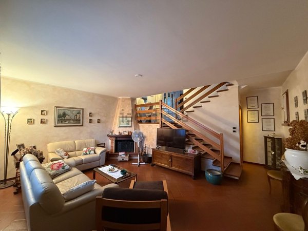 casa indipendente in vendita a Serravalle Pistoiese