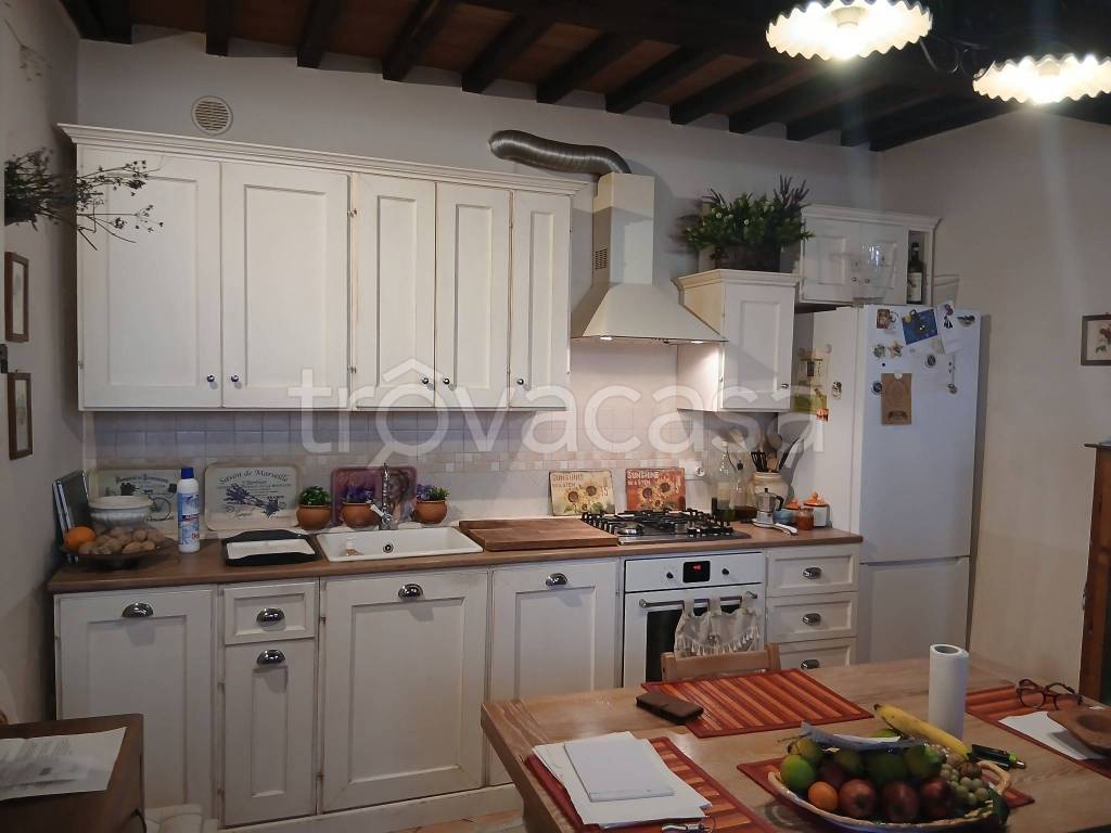 appartamento in vendita a Serravalle Pistoiese in zona Ponte di Serravalle