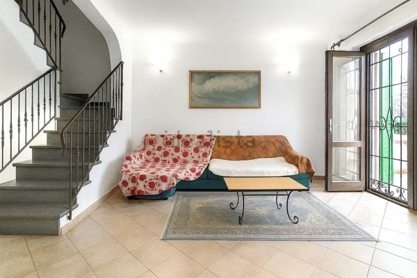 casa indipendente in vendita a Serravalle Pistoiese in zona Casalguidi
