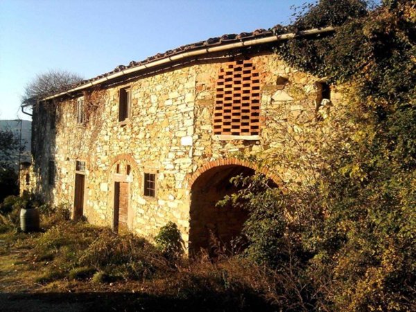 casa indipendente in vendita a Serravalle Pistoiese