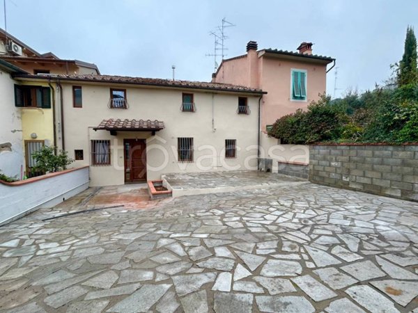 casa indipendente in vendita a Serravalle Pistoiese in zona Casalguidi