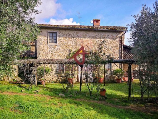 casa indipendente in vendita a Serravalle Pistoiese