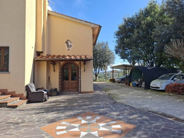 casa indipendente in vendita a Serravalle Pistoiese in zona Casalguidi