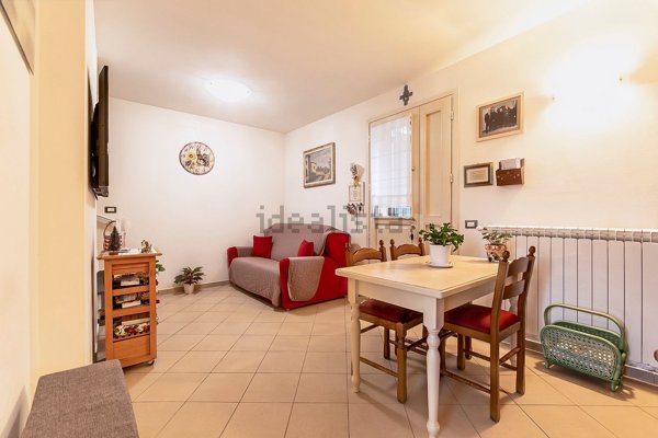 casa indipendente in vendita a Serravalle Pistoiese in zona Casalguidi