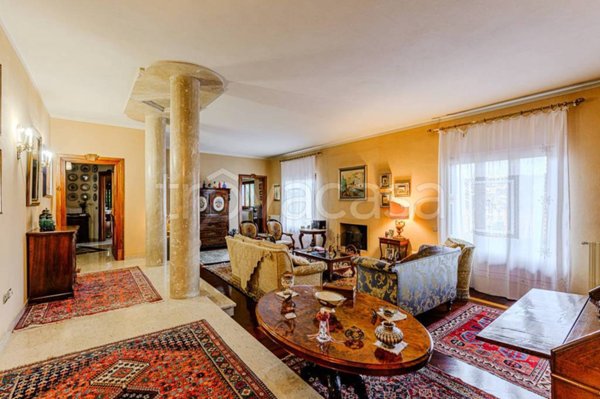 casa indipendente in vendita a Serravalle Pistoiese in zona Casalguidi