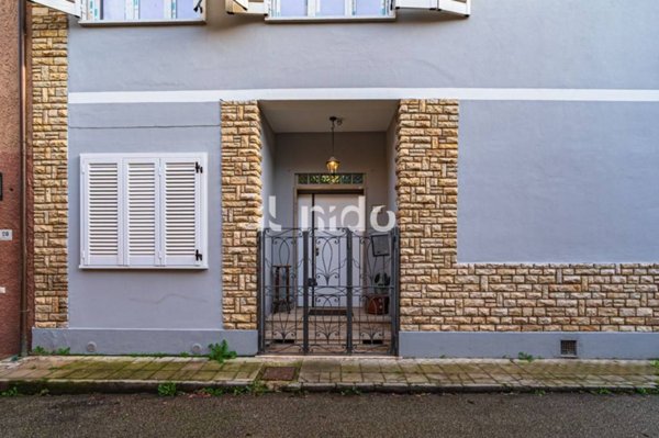 casa indipendente in vendita a Serravalle Pistoiese in zona Casalguidi