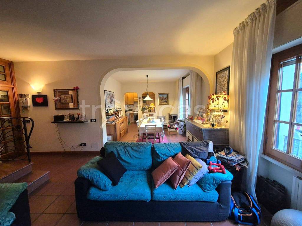 casa indipendente in vendita a Serravalle Pistoiese in zona Casalguidi