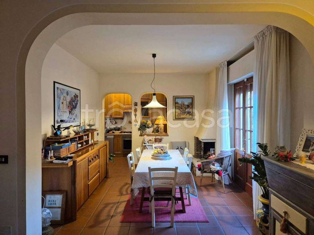 appartamento in vendita a Serravalle Pistoiese in zona Casalguidi