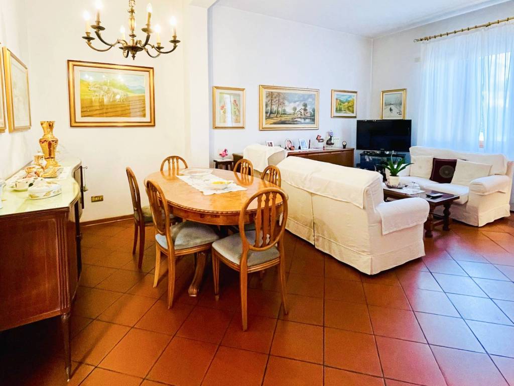 appartamento in vendita a Serravalle Pistoiese in zona Casalguidi