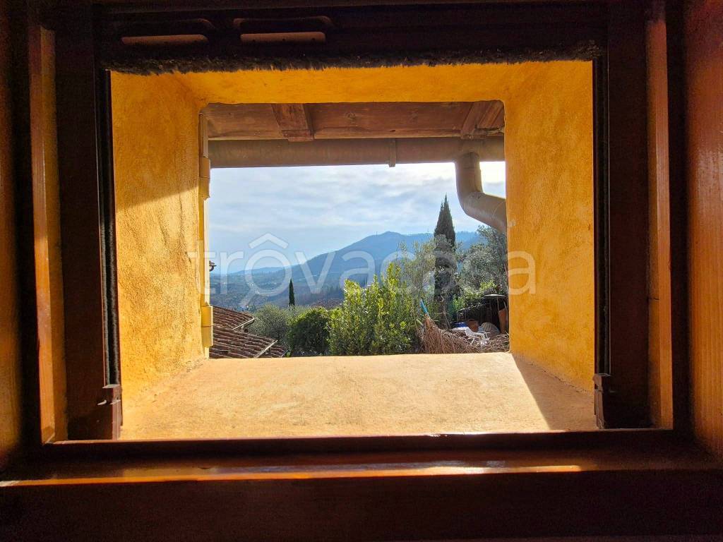 casa indipendente in vendita a Serravalle Pistoiese in zona Casalguidi