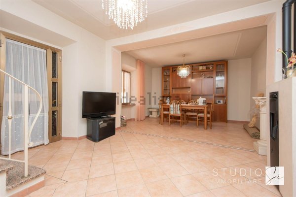 casa indipendente in vendita a Serravalle Pistoiese in zona Cantagrillo