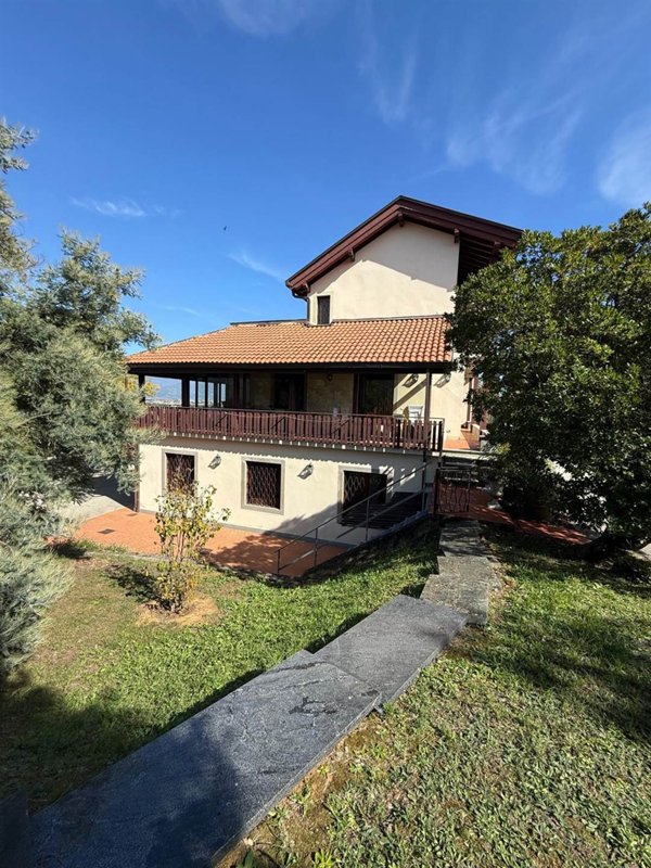 casa indipendente in vendita a Serravalle Pistoiese in zona Cantagrillo