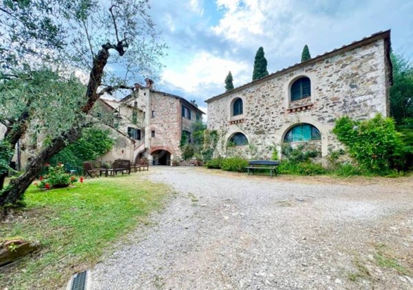 casa indipendente in vendita a Serravalle Pistoiese