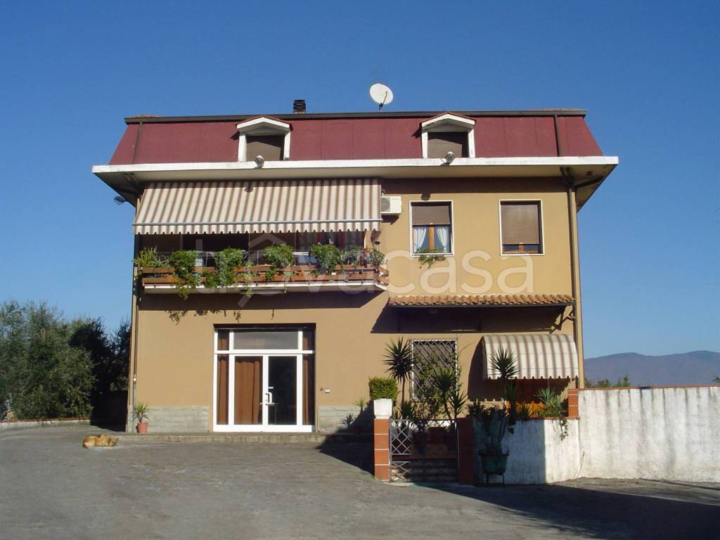 casa indipendente in vendita a Serravalle Pistoiese