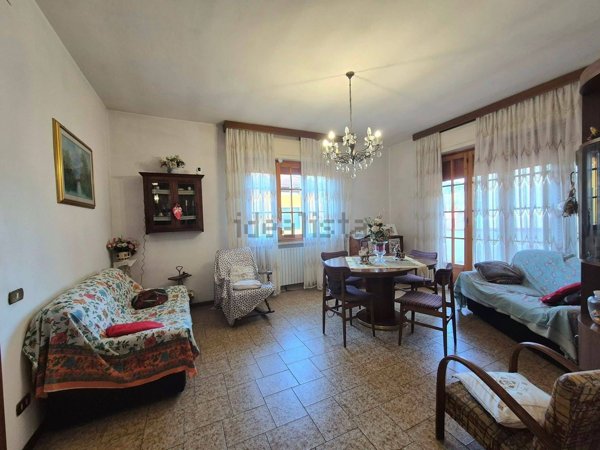 appartamento in vendita a Serravalle Pistoiese in zona Casalguidi