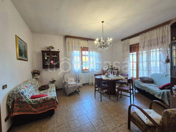 appartamento in vendita a Serravalle Pistoiese in zona Casalguidi