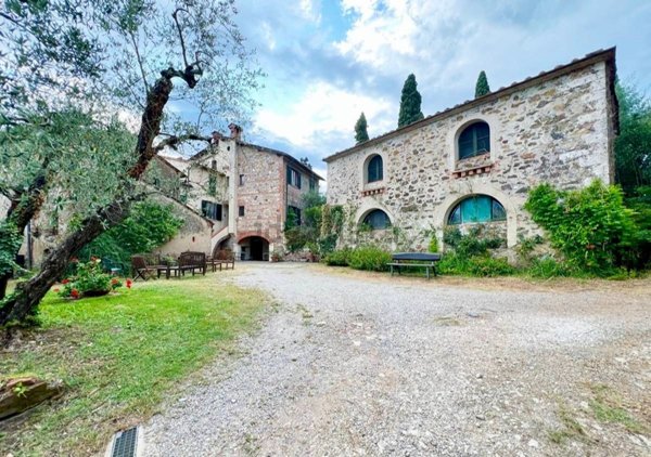 casa indipendente in vendita a Serravalle Pistoiese