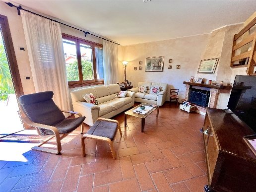 casa indipendente in vendita a Serravalle Pistoiese in zona Ponte di Serravalle