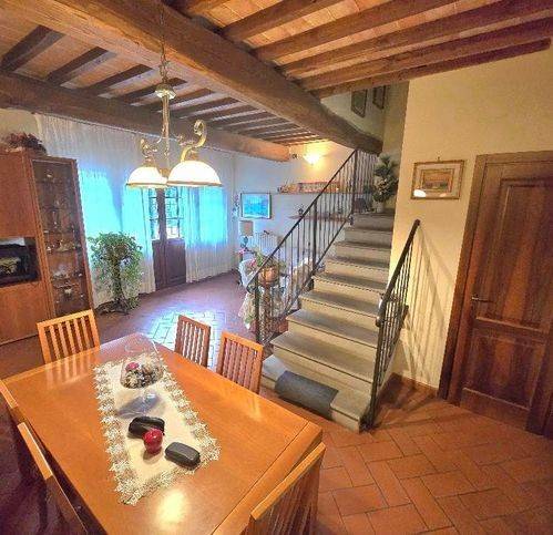 appartamento in vendita a Serravalle Pistoiese in zona Casalguidi