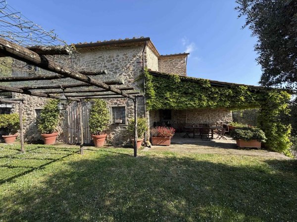 casale in vendita a Serravalle Pistoiese