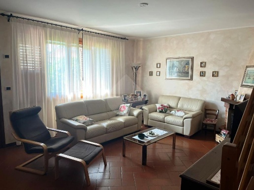 casa indipendente in vendita a Serravalle Pistoiese