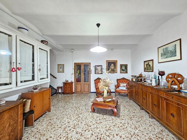 casa indipendente in vendita a Serravalle Pistoiese in zona Castellina