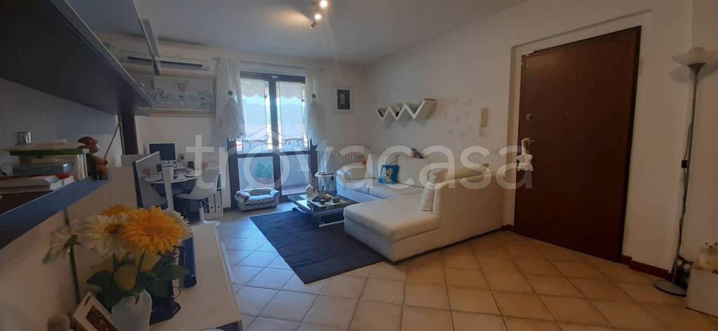 appartamento in vendita a Serravalle Pistoiese in zona Ponte di Serravalle
