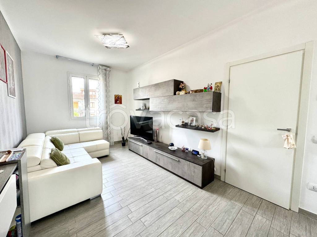 appartamento in vendita a Serravalle Pistoiese in zona Casalguidi