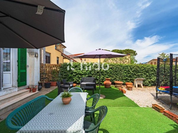casa indipendente in vendita a Serravalle Pistoiese in zona Casalguidi